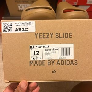 Adidas Yeezy slide Ochre